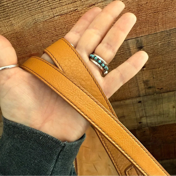 Fossil Jolie’s Hobo Bag - Picture 10 of 15